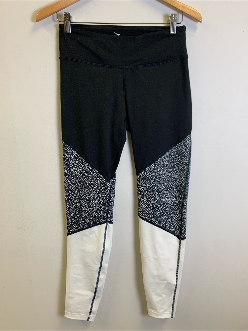 Old Navy Active Black Leggings